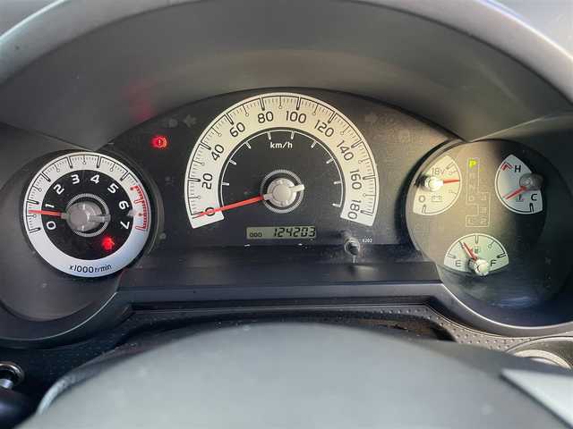 トヨタ ＦＪクルーザー ブラックカラーパッケージ 群馬県 2013(平25)年 12.5万km ブラック/ホワイト ワンオーナー/社外リフトアップ(3インチ)/社外ルーフ作業灯/社外リア作業灯/クルーズコントロール/アクティブトラクションコントロール/リアパーキングセンサー/純正ナビ（NSZT-W62G）/フルセグTV/CD/DVD/Bluetooth/バックカメラ/ETC/リモコンキー/スペアキー/社外16インチAW/背面タイヤ/純正フロアマット/W/サイド/カーテンエアバッグ/ABS/保証書/取扱説明書