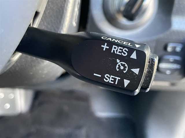 トヨタ ＦＪクルーザー ブラックカラーパッケージ 群馬県 2013(平25)年 12.5万km ブラック/ホワイト ワンオーナー/社外リフトアップ(3インチ)/社外ルーフ作業灯/社外リア作業灯/クルーズコントロール/アクティブトラクションコントロール/リアパーキングセンサー/純正ナビ（NSZT-W62G）/フルセグTV/CD/DVD/Bluetooth/バックカメラ/ETC/リモコンキー/スペアキー/社外16インチAW/背面タイヤ/純正フロアマット/W/サイド/カーテンエアバッグ/ABS/保証書/取扱説明書