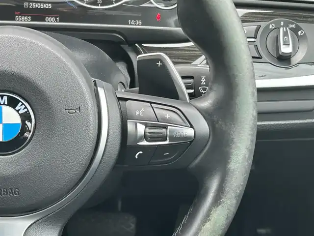 ＢＭＷ ５２３ｉ Mスポーツ 福岡県 2016(平28)年 5.6万km サファイアブラックP サンルーフ/アダプティブクルーズコントロール/3Ddesignマフラー/インテリジェントセーフティ/レーンディパーチャーウォーニング/純正ナビ/フルセグTV/バックカメラ/Bluetooth/オートライト/ステアリングスイッチ/パドルシフト　/前席パワーシート　/純正１８インチアルミホイール　/ミラー一体型ＥＴＣ/取扱説明書/保証書