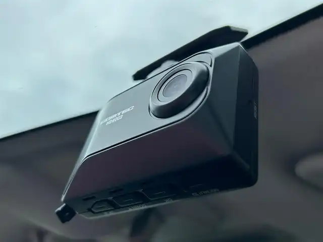 スズキ ハスラー G 静岡県 2015(平27)年 3.8万km キャンディピンクメタリック/ホワイト2トーンルーフ 社外7インチナビ/（FM/AM/CD）/ヒートシーター/アイドリングストップ/プッシュスタート/スマートキー/ドラレコ/エアバッグ/衝突軽減システム/横滑り防止システム/純正15AW
