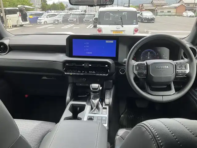 トヨタ ランドクルーザー ２５０ VX 滋賀県 2024(令6)年 0.2万km プラチナホワイトパールマイカ ワンオーナー/令和9年10月まで/モデリスタエアロ/フロントバンパーガード/リアバンパーガーニッシュ/オーバーフェンダー/リアスポイラー/トヨタセーティセンス/ブラインドスポットモニター/パーキングサポートブレーキ/12.3インチディスプレイオーディオ/パノラミックビューモニター/ETC2.0/デジタルインナーミラー/サンルーフ/ブラックレザーシート/パワーシート、シートヒーター/パワーバックドア/スペアキー有り/取扱説明書、保証書/