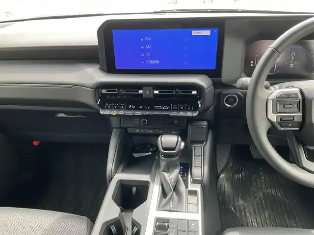 トヨタ ランドクルーザー ２５０ VX 滋賀県 2024(令6)年 0.2万km プラチナホワイトパールマイカ ワンオーナー/令和9年10月まで/モデリスタエアロ/フロントバンパーガード/リアバンパーガーニッシュ/オーバーフェンダー/リアスポイラー/トヨタセーティセンス/ブラインドスポットモニター/パーキングサポートブレーキ/12.3インチディスプレイオーディオ/パノラミックビューモニター/ETC2.0/デジタルインナーミラー/サンルーフ/ブラックレザーシート/パワーシート、シートヒーター/パワーバックドア/スペアキー有り/取扱説明書、保証書/