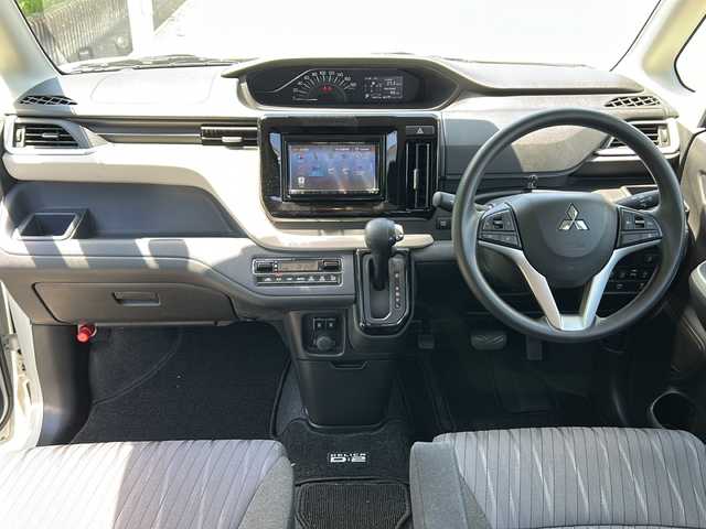 三菱 デリカＤ：２ ハイブリッドMX 茨城県 2021(令3)年 5.5万km ピュアホワイトP ワンオーナー/KENWOOD製SDナビ/CD/DVD/Bluetooth/フルセグTV/シートヒーター/純正15インチアルミホイール/LEDヘッドライト/純正フロアマット/片側パワースライドドア/レーンキープアシスト/衝突軽減システム/保証書/取扱説明書/記録簿
