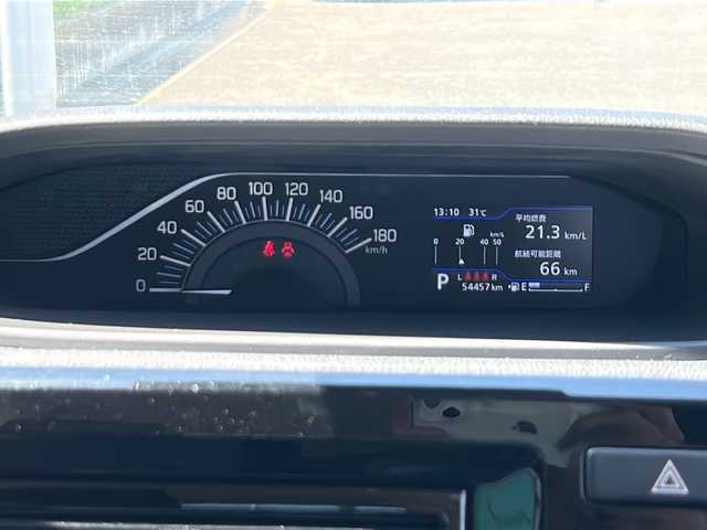 三菱 デリカＤ：２ ハイブリッドMX 茨城県 2021(令3)年 5.5万km ピュアホワイトP ワンオーナー/KENWOOD製SDナビ/CD/DVD/Bluetooth/フルセグTV/シートヒーター/純正15インチアルミホイール/LEDヘッドライト/純正フロアマット/片側パワースライドドア/レーンキープアシスト/衝突軽減システム/保証書/取扱説明書/記録簿