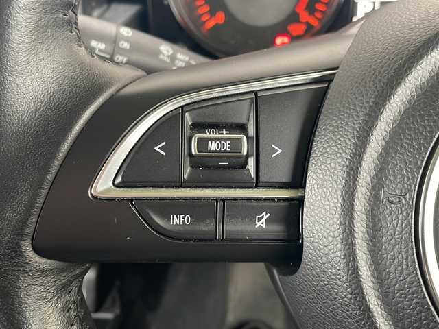 スズキ ジムニー XC 山形県 2021(令3)年 3.9万km キネティックイエロー/ブラック ・４WD/・ナビ/フルセグ/CD/DVD/Bluetooth/・社外前方ドラレコ/・ビルトインETC/・クルーズコントロール/・衝突被害軽減ブレーキ/・レーンキープアシスト/・ハイビームアシスト/・オートライト/・LEDヘッドランプ/・標識認識機能/・先行車発進告知/・ヒルディセントコントロール/・前席シートヒーター/・スペアキー1本/・保証書/・取扱説明書