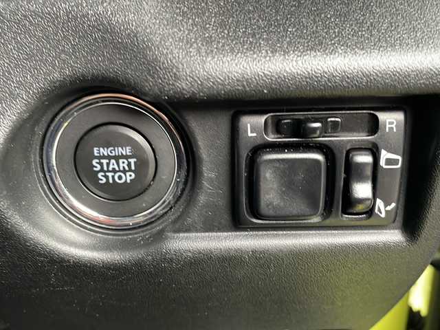 スズキ ジムニー XC 山形県 2021(令3)年 3.9万km キネティックイエロー/ブラック ・４WD/・ナビ/フルセグ/CD/DVD/Bluetooth/・社外前方ドラレコ/・ビルトインETC/・クルーズコントロール/・衝突被害軽減ブレーキ/・レーンキープアシスト/・ハイビームアシスト/・オートライト/・LEDヘッドランプ/・標識認識機能/・先行車発進告知/・ヒルディセントコントロール/・前席シートヒーター/・スペアキー1本/・保証書/・取扱説明書