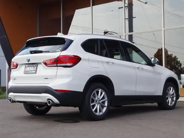 ＢＭＷ Ｘ１ xDrive 18d 岐阜県 2020(令2)年 5.6万km 白 コンフォートパッケージ/メーカーナビ/ Bluetooth CD DVD FM AM USB/ドライビング・アシスト/レーン・ディパーチャー・ウォーニング（車線逸脱警告システム）/前車接近警告機能/衝突回避・被害軽減ブレーキ/バーキングアシスト/リアビューカメラ/ルーフレール/パワーシート/パワーバックドア