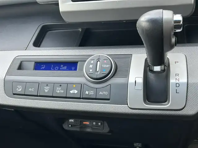 ホンダ フリード ハイブリット ジャストセレクション 宮崎県 2014(平26)年 9.7万km プレミアムスパークルブラックパール /ナビ(VXM-155VSi)//TV/CD/DVD/Bluetooth//ビルトインETC//クルーズコントロール//バックカメラ//両側パワースライドドア//純正フロアマット//純正アルミホイール//ドアバイザー//電格ウィンカーミラー//ステアリングスイッチ//オートライト