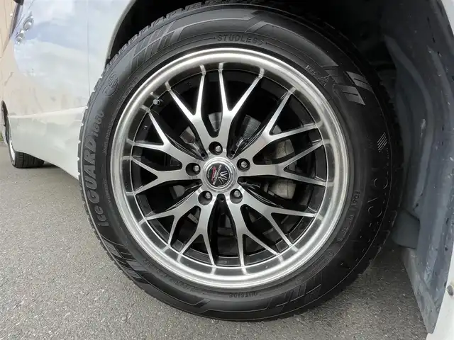 トヨタ ヴェルファイア 2．4Z 東京都 2009(平21)年 10.2万km ホワイトパールクリスタルシャイン 社外ナビ＆フルセグ　/社外フリップダウンモニター　/社外デジタルインナーミラー　/純正ウッドコンビステアリング　/両側パワースライドドア　/オットマンシート　/社外バックモニター /純正キセノンライト /コーナーセンサー/プッシュエンジンスタート/保証書＆取説/Wエアバック＆ABS
