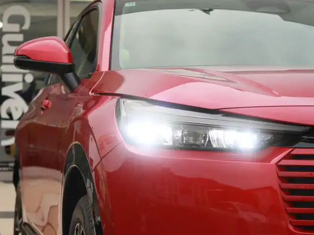 ホンダ ヴェゼル ハイブリッド e:HEV Z 千葉県 2025(令7)年 0.1千km プレミアムクリスタルレッドM 登録済未使用車/ホンダコネクトディスプレイ/ナビゲーション/フルセグTV/Bluetooth/AM/FM/USB/マルチビューカメラ/ホンダセンシング/BSI/ブラインドスポットインフォメーション/ハンズフリーアクセスパワーテールゲート/シートヒーター/ステアリングヒーター/ビルトインETC2.0/ハーフレザー/プレミアムオーディオ/純正18インチAW/レーダークルーズコントロール/パドルシフト/ワイヤレス充電/LEDヘッドライト/LEDフォグランプ/USB充電/スマートキー×2本/取説/保証書