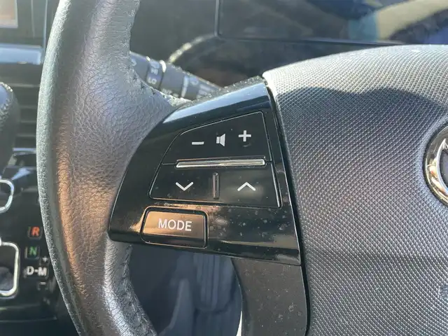 トヨタ エスティマ アエラス 新潟県 2013(平25)年 10.3万km ホワイトパールクリスタルシャイン スマートキー/プッシュスタート/両側パワースライドドア/純正ナビ(NSZT-W62G)/　CD/DVD/BT/フルセグ/バックカメラ/アルパインフリップダウンモニター/純正18インチアルミ/ETC/車高調/革巻きステアリング/ステアリングスイッチ/純正フロアマット/純正ドアバイザー/オートライト