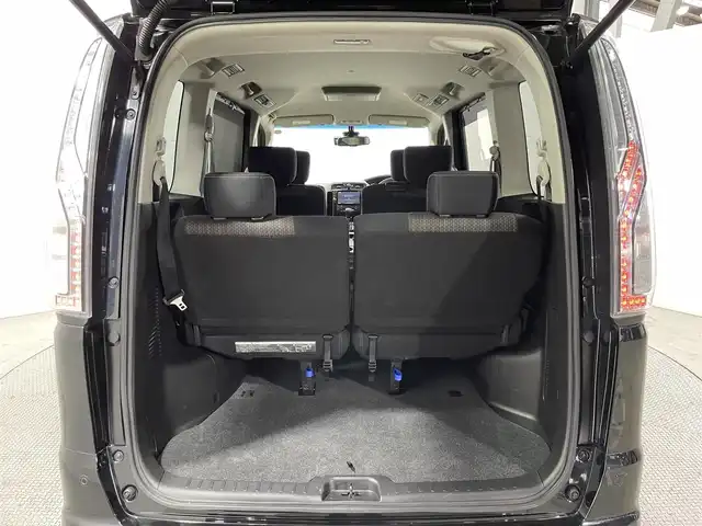 日産 セレナ HWS S HV Vセレ +Sefty Aセーフ 大阪府 2015(平27)年 6万km ダイヤモンドブラック 純正ナビ　全周囲カメラ　Bluetooth　フルセグTV　DVD再生　純正フリップダウンモニター　ドライブレコーダー　衝突軽減ブレーキ　両側パワースライドドア　クルーズコントロール　オートライト　LEDヘッドライト　スマートキー