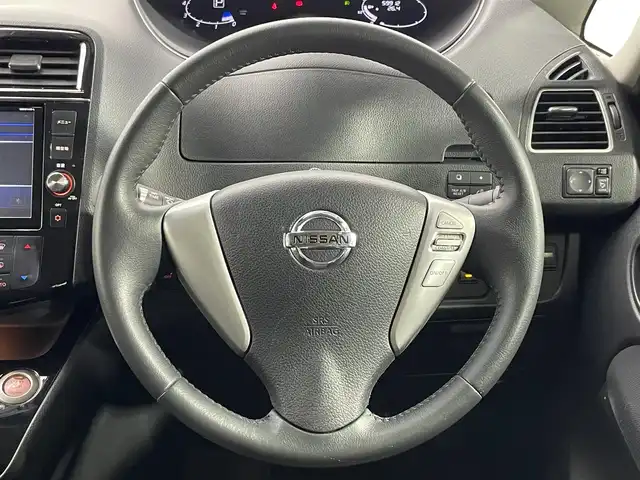 日産 セレナ HWS S HV Vセレ +Sefty Aセーフ 大阪府 2015(平27)年 6万km ダイヤモンドブラック 純正ナビ　全周囲カメラ　Bluetooth　フルセグTV　DVD再生　純正フリップダウンモニター　ドライブレコーダー　衝突軽減ブレーキ　両側パワースライドドア　クルーズコントロール　オートライト　LEDヘッドライト　スマートキー