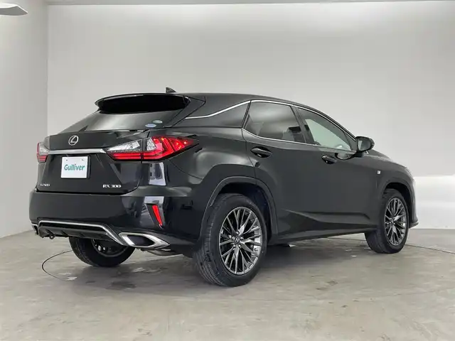 レクサス ＲＸ 300 Fスポーツ 埼玉県 2018(平30)年 6.3万km グラファイトブラックガラスフレーク サンルーフ　メーカーナビ　ＢＳＭ　ＨＵＤ　赤レザー　三眼ＬＥＤ　ビルトインＥＴＣ２．０　ドライブレコーダー　セーフティシステムプラス　レーダークルーズ　シートヒーター　ベンチレーション　ＡＣ１００Ｖ