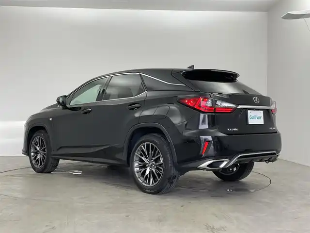 レクサス ＲＸ 300 Fスポーツ 埼玉県 2018(平30)年 6.3万km グラファイトブラックガラスフレーク サンルーフ　メーカーナビ　ＢＳＭ　ＨＵＤ　赤レザー　三眼ＬＥＤ　ビルトインＥＴＣ２．０　ドライブレコーダー　セーフティシステムプラス　レーダークルーズ　シートヒーター　ベンチレーション　ＡＣ１００Ｖ