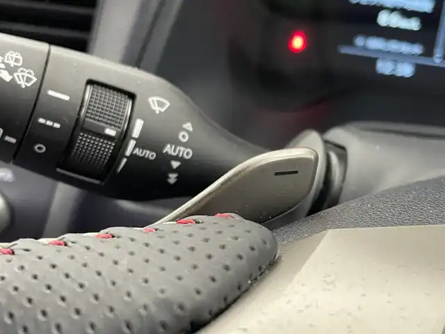 レクサス ＲＸ 300 Fスポーツ 埼玉県 2018(平30)年 6.3万km グラファイトブラックガラスフレーク サンルーフ　メーカーナビ　ＢＳＭ　ＨＵＤ　赤レザー　三眼ＬＥＤ　ビルトインＥＴＣ２．０　ドライブレコーダー　セーフティシステムプラス　レーダークルーズ　シートヒーター　ベンチレーション　ＡＣ１００Ｖ