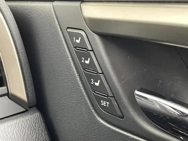 レクサス ＲＸ 300 Fスポーツ 埼玉県 2018(平30)年 6.3万km グラファイトブラックガラスフレーク サンルーフ　メーカーナビ　ＢＳＭ　ＨＵＤ　赤レザー　三眼ＬＥＤ　ビルトインＥＴＣ２．０　ドライブレコーダー　セーフティシステムプラス　レーダークルーズ　シートヒーター　ベンチレーション　ＡＣ１００Ｖ