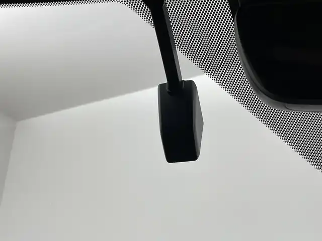 レクサス ＲＸ 300 Fスポーツ 埼玉県 2018(平30)年 6.3万km グラファイトブラックガラスフレーク サンルーフ　メーカーナビ　ＢＳＭ　ＨＵＤ　赤レザー　三眼ＬＥＤ　ビルトインＥＴＣ２．０　ドライブレコーダー　セーフティシステムプラス　レーダークルーズ　シートヒーター　ベンチレーション　ＡＣ１００Ｖ