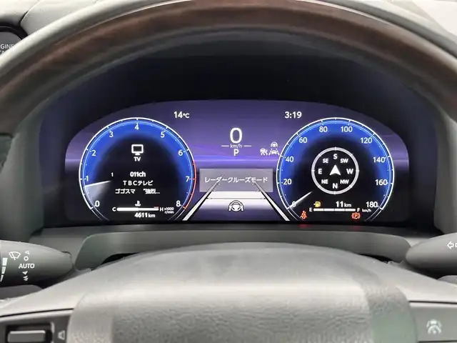 トヨタ アルファード Z 宮城県 2025(令7)年 0.5万km プラチナホワイトパールマイカ 左右独立ムーンルーフ/ユニバーサルステップ/＝＝＝/セーフティセンス/・プリクラッシュセーフティ/・レーントレーシングアシスト/・全車速追従機能付レーダークルーズコントロール/・アダプティブハイビームシステム/・ドライバー異常時対応システム/・プロアクティブドライビングアシスト/・発進遅れ告知機能/ブラインドスポットモニター/パーキングサポートブレーキ（前後方静止物/後方接近車両/後方歩行者）/床下透過表示機能付パノラミックビューモニター/14インチディスプレイオーディオ/・コネクティッドナビ対応14インチディスプレイ/・ナビ/・地デジTV/・USB/HDMI/・AppleCarPlay/AndroidAuto/・ETC2.0/ワイヤレス充電器/AC100V/1500W/デジタルインナーミラー/予約ロック機能付パワースライドドア（両側）/予約ロック機能付パワーバックドア/合皮シート/パワーシート（運転席メモリー機能付）/シートヒーター/ベンチレーション/ステアリングヒーター/電動パーキングブレーキ/ブレーキホールド/純正18インチAW