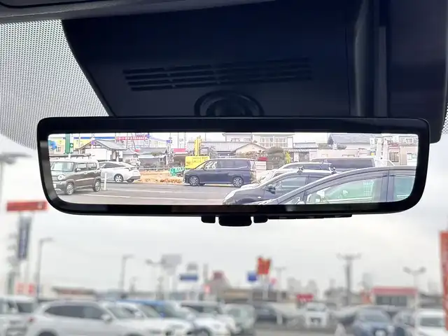 トヨタ アルファード Z 宮城県 2025(令7)年 0.5万km プラチナホワイトパールマイカ 左右独立ムーンルーフ/ユニバーサルステップ/＝＝＝/セーフティセンス/・プリクラッシュセーフティ/・レーントレーシングアシスト/・全車速追従機能付レーダークルーズコントロール/・アダプティブハイビームシステム/・ドライバー異常時対応システム/・プロアクティブドライビングアシスト/・発進遅れ告知機能/ブラインドスポットモニター/パーキングサポートブレーキ（前後方静止物/後方接近車両/後方歩行者）/床下透過表示機能付パノラミックビューモニター/14インチディスプレイオーディオ/・コネクティッドナビ対応14インチディスプレイ/・ナビ/・地デジTV/・USB/HDMI/・AppleCarPlay/AndroidAuto/・ETC2.0/ワイヤレス充電器/AC100V/1500W/デジタルインナーミラー/予約ロック機能付パワースライドドア（両側）/予約ロック機能付パワーバックドア/合皮シート/パワーシート（運転席メモリー機能付）/シートヒーター/ベンチレーション/ステアリングヒーター/電動パーキングブレーキ/ブレーキホールド/純正18インチAW