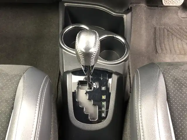 トヨタ アクア G GRスポーツ 愛知県 2019(平31)年 6.7万km ホワイトパールクリスタルシャイン プリクラッシュセーフティシステム/クルーズコントロール/純正ナビ【NSLN-W68】/Bluetooth/バックカメラ/ETC/LEDヘッドライト/オートライト/ハーフレザーシート/純正16インチAW