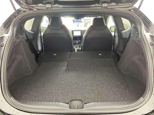 トヨタ ＧＲヤリス RZ ハイパフォーマンス 兵庫県 2025(令7)年 0.4万km プレシャスブラックパール ・4WD/・ナビパッケージ/・JBLプレミアムサウンドシステム/・ETC2.0/・8型ディスプレイオーディオ＆ナビ機能＆USB＆TV＆Miracast/・ナノイーX/・前席シートヒーター/・ステアリングヒーター/・トヨタセーフティーセンス/・プリクラッシュセーフティ/・レーントレーシングアシスト/・レーンディバチャーアラート（ステアリング制御機能付き）/・レーダークルーズコントロール/・オートマチックハイビーム/・ロードサインアシスト/・ブラインドスポットモニター/・安心降車アシスト/・クリアランスソナー/・カーボンルーフ（フィルム）/・GRロゴ入りカラードキャリパー（赤）/・純正18インチ鍛造アルミホイール（BBS製）/・本革巻き3本スポークステアリング（グレーステッチ）/・フロントフロアアンダーカバー/・プレミアムスポーツフロントシート/・ミラー型前後ドライブレコーダー/・純正GRフロアマット/・ステアリングスイッチ/・ドアバイザー/・LEDヘッドライト/・オートライト/・パドルシフト