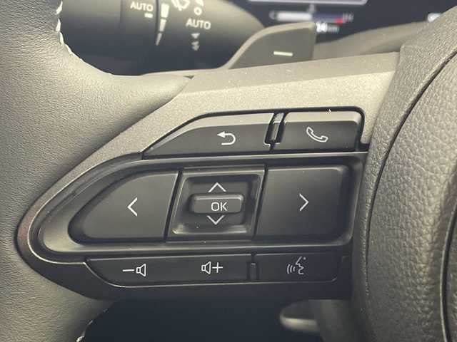 トヨタ ＧＲヤリス RZ ハイパフォーマンス 兵庫県 2025(令7)年 0.4万km プレシャスブラックパール ・4WD/・ナビパッケージ/・JBLプレミアムサウンドシステム/・ETC2.0/・8型ディスプレイオーディオ＆ナビ機能＆USB＆TV＆Miracast/・ナノイーX/・前席シートヒーター/・ステアリングヒーター/・トヨタセーフティーセンス/・プリクラッシュセーフティ/・レーントレーシングアシスト/・レーンディバチャーアラート（ステアリング制御機能付き）/・レーダークルーズコントロール/・オートマチックハイビーム/・ロードサインアシスト/・ブラインドスポットモニター/・安心降車アシスト/・クリアランスソナー/・カーボンルーフ（フィルム）/・GRロゴ入りカラードキャリパー（赤）/・純正18インチ鍛造アルミホイール（BBS製）/・本革巻き3本スポークステアリング（グレーステッチ）/・フロントフロアアンダーカバー/・プレミアムスポーツフロントシート/・ミラー型前後ドライブレコーダー/・純正GRフロアマット/・ステアリングスイッチ/・ドアバイザー/・LEDヘッドライト/・オートライト/・パドルシフト