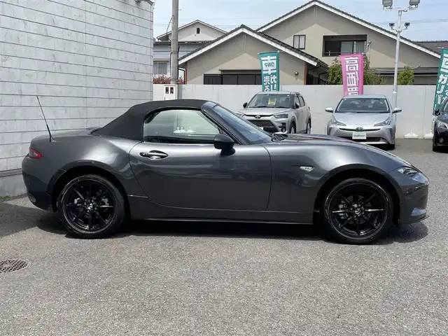 マツダ ロードスター S スペシャルパッケージ 大分県 2022(令4)年 1.5万km マシーングレープレミアムM ワンオーナー/メーカーOPナビ 【BTオーディオ/USB】/純正16インチアルミホイール/スマートシティーブレーキサポート/ブラインドスポットモニター/レーンアシスト/リアクリアランスソナー/ETC/USBソケット/横滑り防止装置/LEDヘッドライト/オートライト/レザーステアリング/チルトステアリング/ステアリングリモコン/オートワイパー/エンジンプッシュスタート/フロアマット/電動調整ミラー/サイド&Wエアバッグ/ABS/スマートキー×2/保証書/車両取説