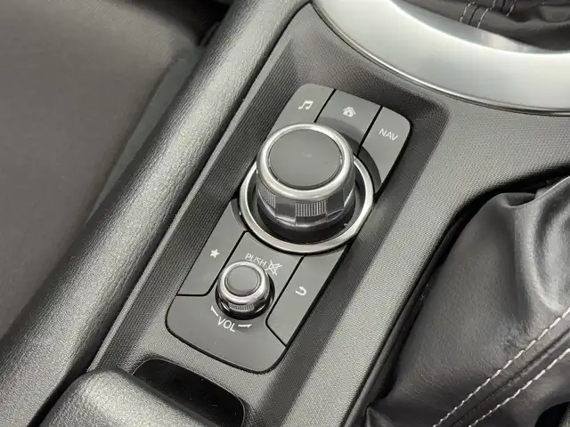 マツダ ロードスター S スペシャルパッケージ 三重県 2022(令4)年 1.5万km マシーングレープレミアムM プレミアムガソリン/FR/F6/純正 7インチナビ/（FM/AM/aha/Stitcher/Bluetooth/USB/AUX/CarPlay/AndroidAuto）/ビルトイン ETC（助手席背面パネル）/安全/・スマートシティブレーキサポート（SCBS）/・車線逸脱警報システム（LDWS）/・ブラインドスポットモニタリングシステム（BSM）/・ハイビームコントロールシステム（HBC）/・パーキングセンサーシステム（前後）/・ABS/・横滑り防止装置/装備/・オートエアコン/・オートライト/・LEDヘッドランプ/・レインセンサーワイパー（オートワイパー）/・電動調整ドアミラー/・プッシュスタート/・革巻きステアリング/・スマートキーx2/・保/取