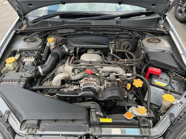 スバル レガシィ Ｂ４ 2．0i 道東・釧路十勝 2005(平17)年 10.2万km ブリリアントシルバーメタリック 4WD/寒冷地仕様/純正ナビ/社外モニター/保証書/記録簿（H26~R6）/ライトレベライザー/フォグランプ/純正フロアマット/純正ドアバイザー/盗難防止装置/純正アルミセット/Wエアバック/スペアキー1本