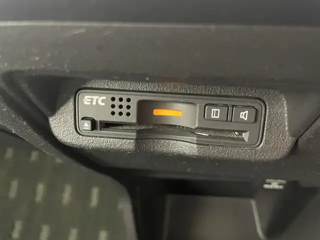ホンダ フリード ハイブリット ジャストセレクション 茨城県 2014(平26)年 5.7万km スーパープラチナメタリック 純正ナビ［VXM-145VFi］/ワンセグ再生可/バックカメラ/両側パワースライドドア/寒冷地仕様/クルーズコントロール/純正アルミホイール/純正フロアマット/ハーフレザーシート/ビルトインETC