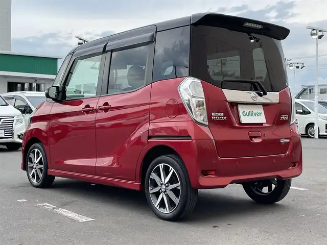 日産 デイズ ルークス ハイウェイスターX Gパッケージ 東京都 2018(平30)年 1.2万km スパークリングレッド/ブラック 純正ナビ/アラウンドビューモニター/エマージェンシーブレーキ/車線逸脱警報/アダプティブヘッドライト/両側パワースライドドア/ドライブレコーダー/アイドリングストップ/横滑り抑制機能/スマートキー