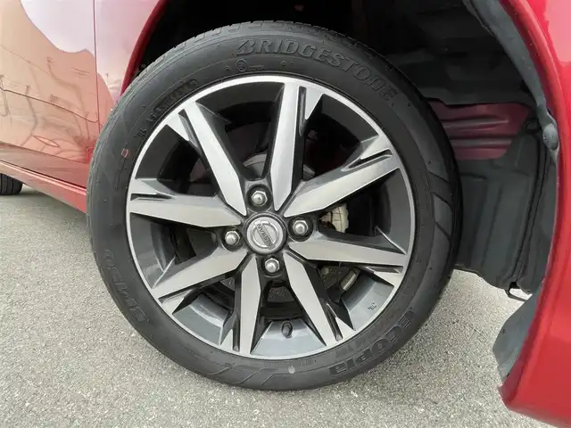 日産 デイズ ルークス ハイウェイスターX Gパッケージ 東京都 2018(平30)年 1.2万km スパークリングレッド/ブラック 純正ナビ/アラウンドビューモニター/エマージェンシーブレーキ/車線逸脱警報/アダプティブヘッドライト/両側パワースライドドア/ドライブレコーダー/アイドリングストップ/横滑り抑制機能/スマートキー