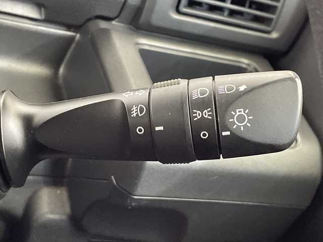 トヨタ ピクシスメガ D SAⅢ 栃木県 2019(令1)年 5.5万km タングステングレーM 純正ナビ/(AM/FM/Bluetooth/AUX)/スマートアシストIII/・衝突回避支援ブレーキ機能/・衝突警報機能/・車線逸脱警報機能/・誤発進抑制制御機能/・先行車発進お知らせ機能/・オートハイビーム/バックソナー/両側スライドドア/純正フロアマット/リモコンキー/保証書/取説有り