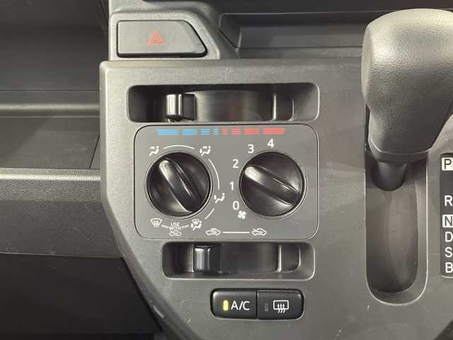 トヨタ ピクシスメガ D SAⅢ 栃木県 2019(令1)年 5.5万km タングステングレーM 純正ナビ/(AM/FM/Bluetooth/AUX)/スマートアシストIII/・衝突回避支援ブレーキ機能/・衝突警報機能/・車線逸脱警報機能/・誤発進抑制制御機能/・先行車発進お知らせ機能/・オートハイビーム/バックソナー/両側スライドドア/純正フロアマット/リモコンキー/保証書/取説有り