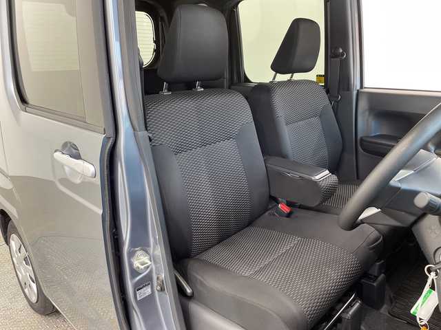 トヨタ ピクシスメガ D SAⅢ 栃木県 2019(令1)年 5.5万km タングステングレーM 純正ナビ/(AM/FM/Bluetooth/AUX)/スマートアシストIII/・衝突回避支援ブレーキ機能/・衝突警報機能/・車線逸脱警報機能/・誤発進抑制制御機能/・先行車発進お知らせ機能/・オートハイビーム/バックソナー/両側スライドドア/純正フロアマット/リモコンキー/保証書/取説有り