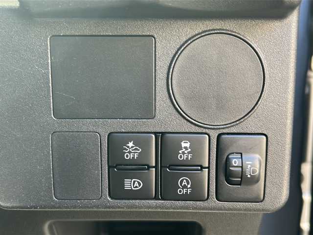 トヨタ ピクシスメガ D SAⅢ 埼玉県 2019(令1)年 5.5万km タングステングレーM (株)IDOMが運営する【じしゃロン熊谷店】の自社ローン専用車両になりますこちらは現金またはオートローンご利用時の価格です。自社ローンご希望の方は別途その旨お申付け下さい/純正ナビ　NSLN-W68/スマートアシストIII/・衝突回避支援ブレーキ機能/・衝突警報機能/・車線逸脱警報機能/・誤発進抑制制御機能/・先行車発進お知らせ機能/・オートハイビーム/ETC/バックカメラ/両側イージークローザードア/純正フロアマット/リモコンキー/アイドリングストップ/車両・ナビ取扱説明書