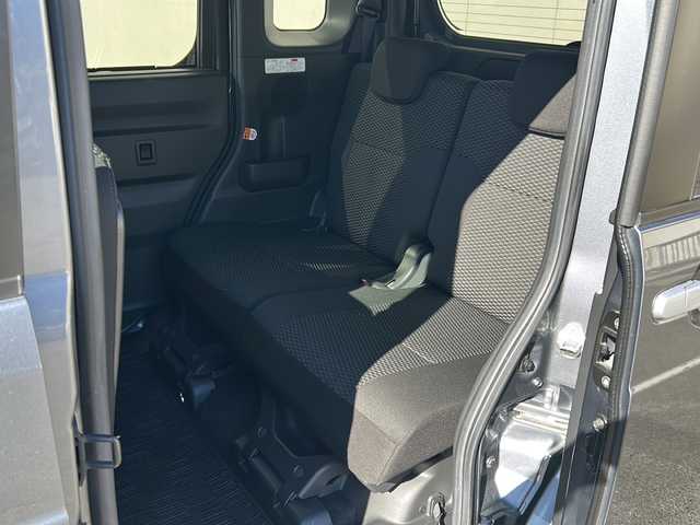 トヨタ ピクシスメガ D SAⅢ 埼玉県 2019(令1)年 5.5万km タングステングレーM (株)IDOMが運営する【じしゃロン熊谷店】の自社ローン専用車両になりますこちらは現金またはオートローンご利用時の価格です。自社ローンご希望の方は別途その旨お申付け下さい/純正ナビ　NSLN-W68/スマートアシストIII/・衝突回避支援ブレーキ機能/・衝突警報機能/・車線逸脱警報機能/・誤発進抑制制御機能/・先行車発進お知らせ機能/・オートハイビーム/ETC/バックカメラ/両側イージークローザードア/純正フロアマット/リモコンキー/アイドリングストップ/車両・ナビ取扱説明書