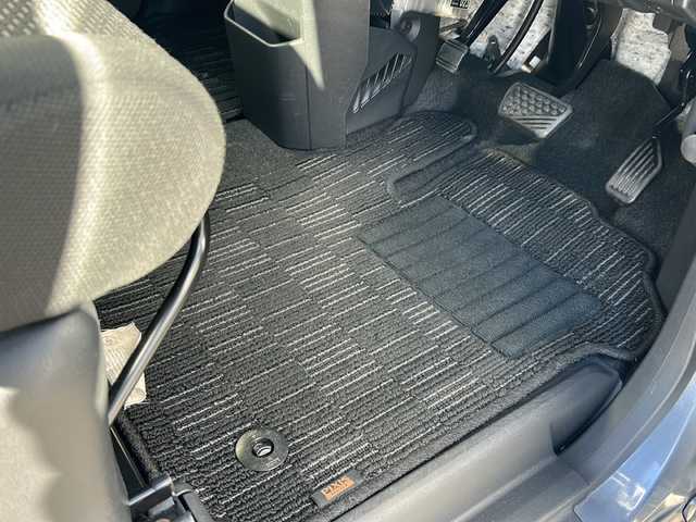 トヨタ ピクシスメガ D SAⅢ 埼玉県 2019(令1)年 5.5万km タングステングレーM (株)IDOMが運営する【じしゃロン熊谷店】の自社ローン専用車両になりますこちらは現金またはオートローンご利用時の価格です。自社ローンご希望の方は別途その旨お申付け下さい/純正ナビ　NSLN-W68/スマートアシストIII/・衝突回避支援ブレーキ機能/・衝突警報機能/・車線逸脱警報機能/・誤発進抑制制御機能/・先行車発進お知らせ機能/・オートハイビーム/ETC/バックカメラ/両側イージークローザードア/純正フロアマット/リモコンキー/アイドリングストップ/車両・ナビ取扱説明書