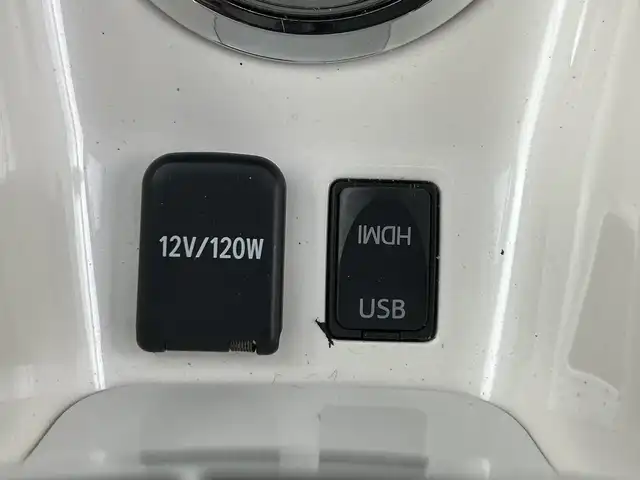 トヨタ プリウス S 愛知県 2016(平28)年 9.9万km ダークブルーマイカM 禁煙車/純正9インチナビ/（CD/DVD/Bluetooth/フルセグTV/SD)/バックカメラ/トヨタセーフティセンス/・プリクラッシュセーフティ/・レーンディパーチャーアラート/・レーダークルーズコントロール/・オートマチックハイビーム/・ふらつき警報/ETC/純正15インチアルミホイール/スマートキー/スペアキー1本/プッシュスタート/LEDヘッドライト/フロントフォグランプ/オートライト/純正フロアマット/横滑り防止装置/電動格納ミラー