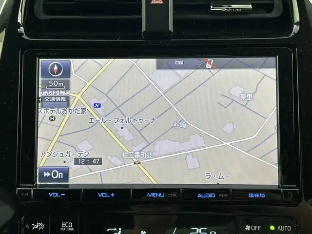 トヨタ プリウス S 愛知県 2016(平28)年 9.9万km ダークブルーマイカM 禁煙車/純正9インチナビ/（CD/DVD/Bluetooth/フルセグTV/SD)/バックカメラ/トヨタセーフティセンス/・プリクラッシュセーフティ/・レーンディパーチャーアラート/・レーダークルーズコントロール/・オートマチックハイビーム/・ふらつき警報/ETC/純正15インチアルミホイール/スマートキー/スペアキー1本/プッシュスタート/LEDヘッドライト/フロントフォグランプ/オートライト/純正フロアマット/横滑り防止装置/電動格納ミラー