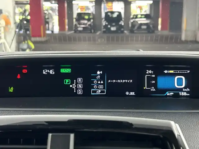 トヨタ プリウス S 愛知県 2016(平28)年 9.9万km ダークブルーマイカM 禁煙車/純正9インチナビ/（CD/DVD/Bluetooth/フルセグTV/SD)/バックカメラ/トヨタセーフティセンス/・プリクラッシュセーフティ/・レーンディパーチャーアラート/・レーダークルーズコントロール/・オートマチックハイビーム/・ふらつき警報/ETC/純正15インチアルミホイール/スマートキー/スペアキー1本/プッシュスタート/LEDヘッドライト/フロントフォグランプ/オートライト/純正フロアマット/横滑り防止装置/電動格納ミラー