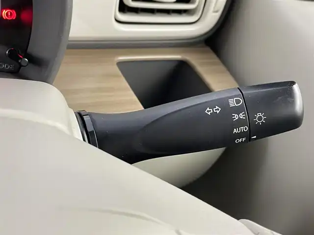 スズキ ラパン S 埼玉県 2016(平28)年 2.7万km フレンチミントパールメタリック ナビ　CD　DVD　BT　TV　衝突被害軽減　キセノンヘッドライト　シートヒーター　スマートキー　オートライト　アンチブレーキシステム　純正フロアマット　アイドリングストップ