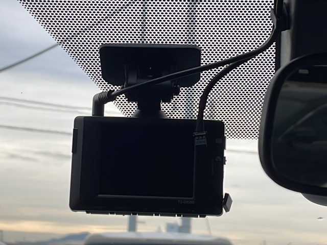 トヨタ ノア S－Z 徳島県 2023(令5)年 4.1万km ホワイトパールクリスタルシャイン 純正10.5インチナビ/快適利便パッケージ hi/フリップダウンモニター/バックカメラ/両側パワスラ/レーダークルコン/ハーフレザーシート/シートヒーター/エアシート/パワーバックドア/コーナーセンサー/LEDヘッドライト/オートハイビーム/スペアキー/純正AW