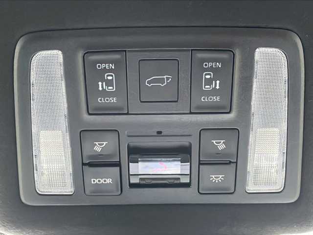 トヨタ ノア S－Z 徳島県 2023(令5)年 4.1万km ホワイトパールクリスタルシャイン 純正10.5インチナビ/快適利便パッケージ hi/フリップダウンモニター/バックカメラ/両側パワスラ/レーダークルコン/ハーフレザーシート/シートヒーター/エアシート/パワーバックドア/コーナーセンサー/LEDヘッドライト/オートハイビーム/スペアキー/純正AW