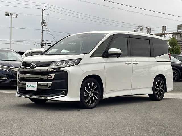 トヨタ ノア S－Z 徳島県 2023(令5)年 4.1万km ホワイトパールクリスタルシャイン 純正10.5インチナビ/快適利便パッケージ hi/フリップダウンモニター/バックカメラ/両側パワスラ/レーダークルコン/ハーフレザーシート/シートヒーター/エアシート/パワーバックドア/コーナーセンサー/LEDヘッドライト/オートハイビーム/スペアキー/純正AW