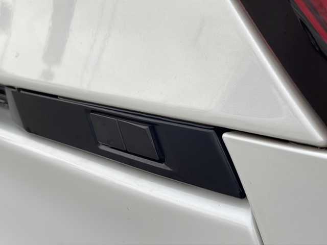 トヨタ ノア S－Z 徳島県 2023(令5)年 4.1万km ホワイトパールクリスタルシャイン 純正10.5インチナビ/快適利便パッケージ hi/フリップダウンモニター/バックカメラ/両側パワスラ/レーダークルコン/ハーフレザーシート/シートヒーター/エアシート/パワーバックドア/コーナーセンサー/LEDヘッドライト/オートハイビーム/スペアキー/純正AW