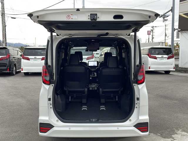 トヨタ ノア S－Z 徳島県 2023(令5)年 4.1万km ホワイトパールクリスタルシャイン 純正10.5インチナビ/快適利便パッケージ hi/フリップダウンモニター/バックカメラ/両側パワスラ/レーダークルコン/ハーフレザーシート/シートヒーター/エアシート/パワーバックドア/コーナーセンサー/LEDヘッドライト/オートハイビーム/スペアキー/純正AW