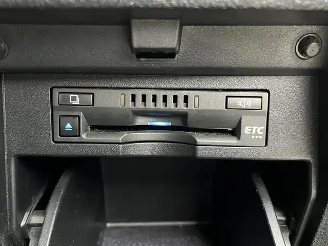 トヨタ アルファード S Cパッケージ 奈良県 2020(令2)年 5.4万km ホワイトパールクリスタルシャイン サンルーフ/純正９インチディスプレイオーディオ/（TV/BT/CD/DVD/AppleCarPlay/AndroidAuto)/純正12インチフリップダウンモニター（V12T-R68C）/レーダークルーズコントロール/バックカメラ/前後コーナーセンサー/プリクラッシュセーフティ/レーンキープアシスト/パワーバックドア/両側パワースライドドア/レザーシート（ブラック）/運転席メモリーシート/全席パワーシート/前席シートヒーター/エアーシート/ステアリングヒーター/運転席パワーイージーアクセスシステム/前方ドライブレコーダー/ETC/純正18インチAW/保証書/取り扱い説明書/スペアキーX1