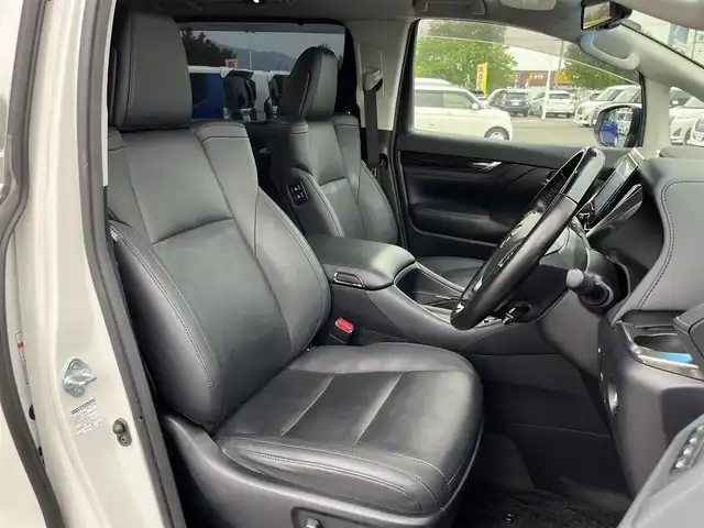 トヨタ アルファード S Cパッケージ 奈良県 2020(令2)年 5.4万km ホワイトパールクリスタルシャイン サンルーフ/純正９インチディスプレイオーディオ/（TV/BT/CD/DVD/AppleCarPlay/AndroidAuto)/純正12インチフリップダウンモニター（V12T-R68C）/レーダークルーズコントロール/バックカメラ/前後コーナーセンサー/プリクラッシュセーフティ/レーンキープアシスト/パワーバックドア/両側パワースライドドア/レザーシート（ブラック）/運転席メモリーシート/全席パワーシート/前席シートヒーター/エアーシート/ステアリングヒーター/運転席パワーイージーアクセスシステム/前方ドライブレコーダー/ETC/純正18インチAW/保証書/取り扱い説明書/スペアキーX1